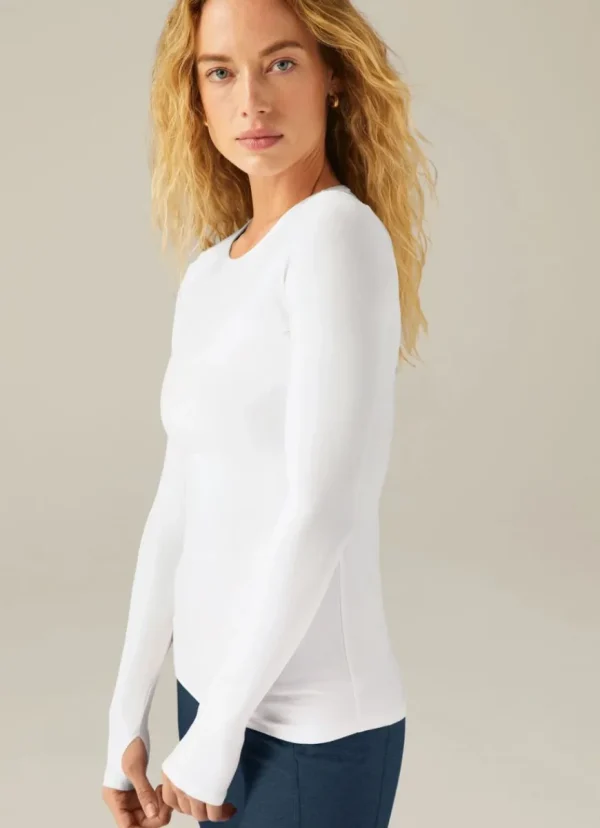 Hot Beyond Yoga Featherweight Classic Crew Pullover Cloud White