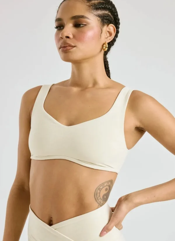 Clearance YEAR OF OURS Isadora Bra Ivory