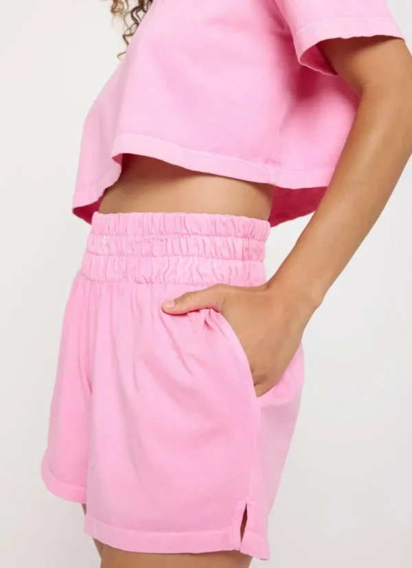New Spiritual Gangster Kia Mid Rise Short Neon Rose