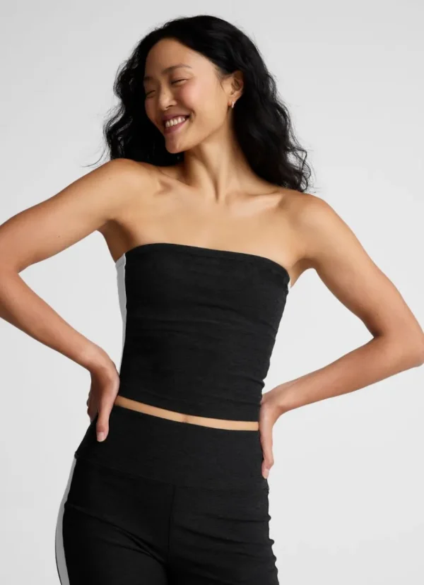 Fashion Beyond Yoga Spacedye Line Up Strapless Cropped Top Darkest Night/Cloud White