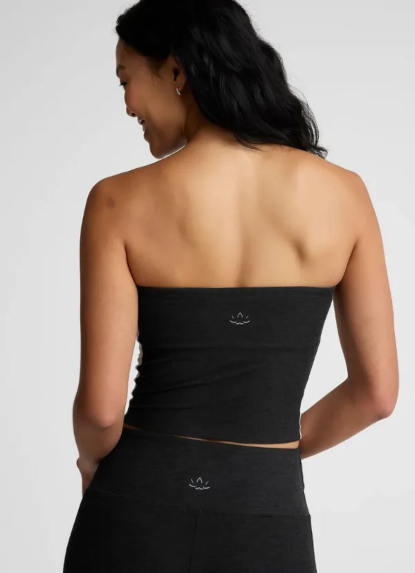 Fashion Beyond Yoga Spacedye Line Up Strapless Cropped Top Darkest Night/Cloud White