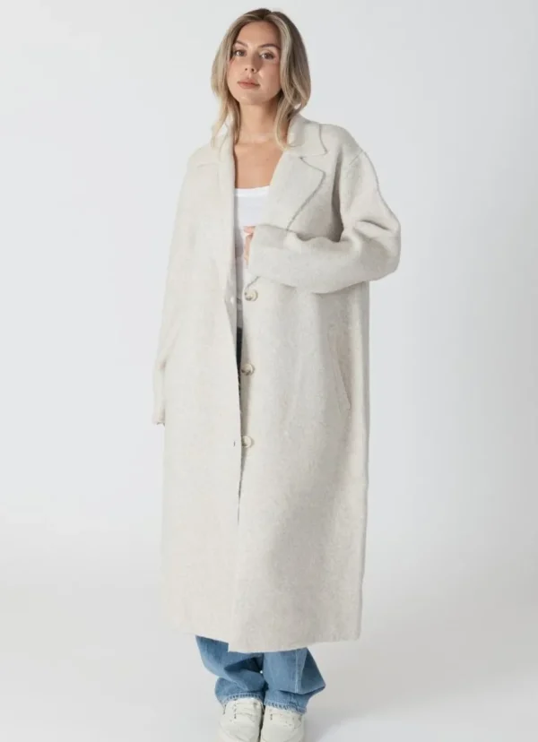 Outlet Lyla + Luxe Victoria Oversize Coat Beige