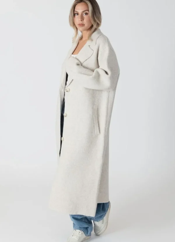 Outlet Lyla + Luxe Victoria Oversize Coat Beige